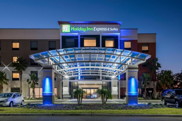 Holiday Inn Express & Suites Lakeland South image 9